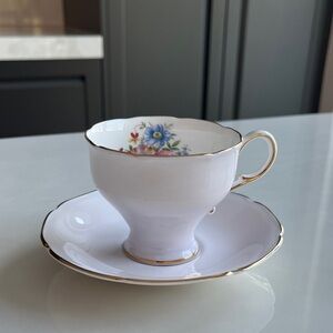 PARAGON Corset Tea Cup and Saucer. Lilac. Floral.